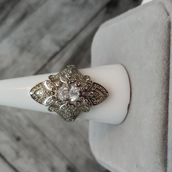 Aprilsplace Jewelry - BIG BLING RING ART DECO